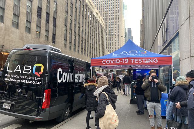 New Yorkers line up at a LABQ testing site in Midtown.